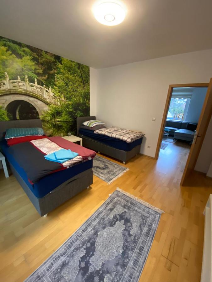 Schöne Ferienwohnung in Есен Екстериор снимка