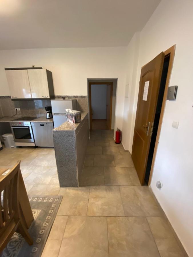 Schöne Ferienwohnung in Есен Екстериор снимка